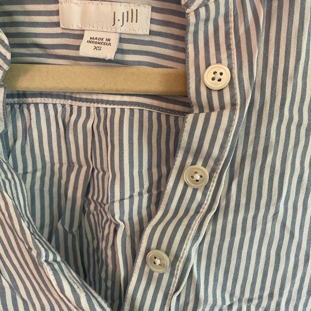 J. Jill White and Blue Short Sleeve Button Down Blouse
